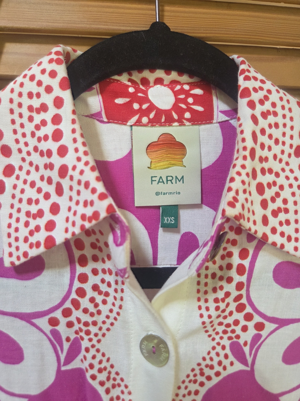 Sold! Farm Rio Pink & Red Floral Linen Set - Picture 2 of 7